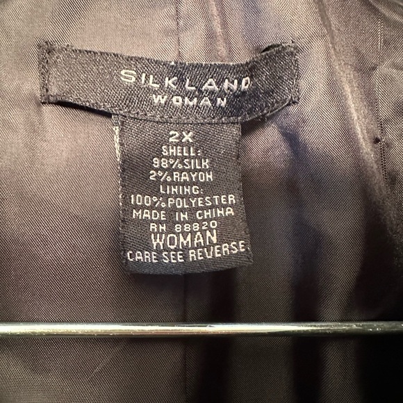 SILKLAND Woman Size 2X Black Silk Floral Paisley Embroidered Jacket - Picture 2 of 9